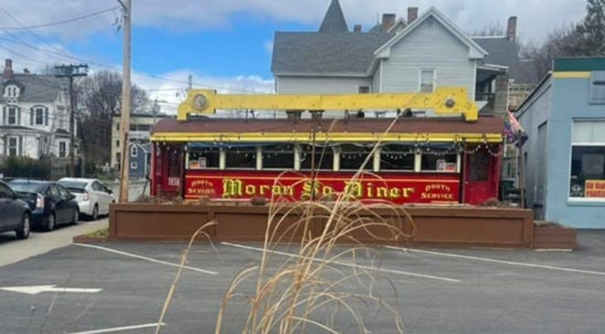 Top News – Dec. 17: Fitchburg Diner Shuts Down, Athol Focuses on Senior Literacy, Friendly Fire in Israel, Economists on Fed’s Anti-Inflation Measures Amidst Broken Global Debt System