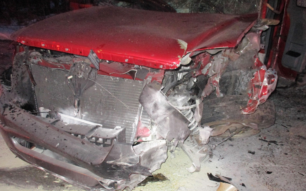 Ashburnham woman airlifted to hospital after  head-on collision in Ashby