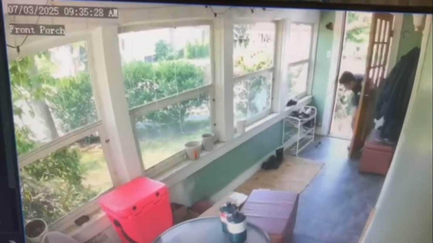 Fitzsimmons’ defense team introduces surveillance footage of fiancé breaking into her residence