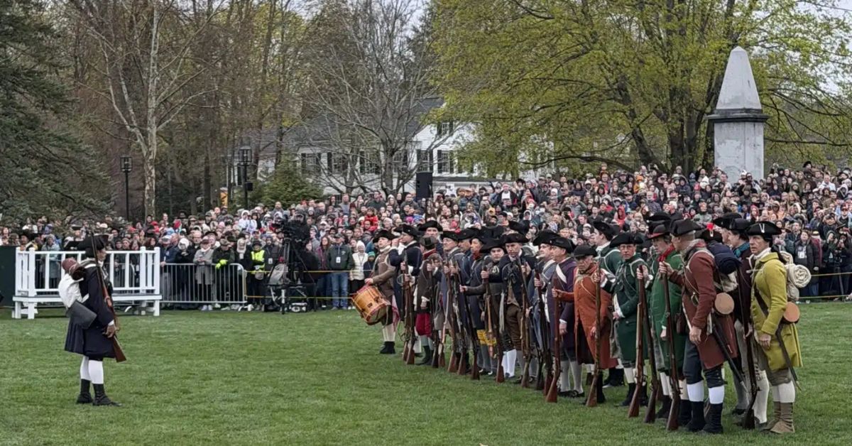 Lexington Minute Men reenact Battle of Lexington ahead of Patriots’ Day weekend events